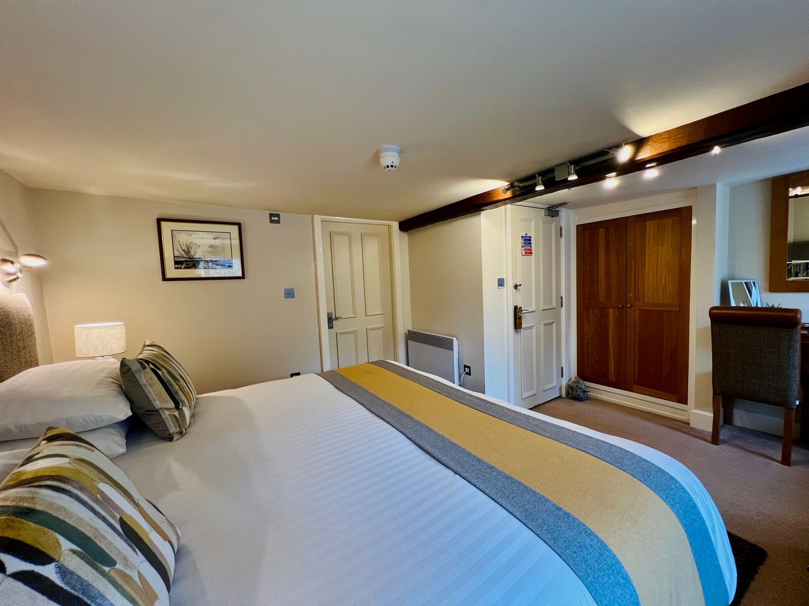 ROOM 1 Conway - Castle Cottage Inn Harlech_3